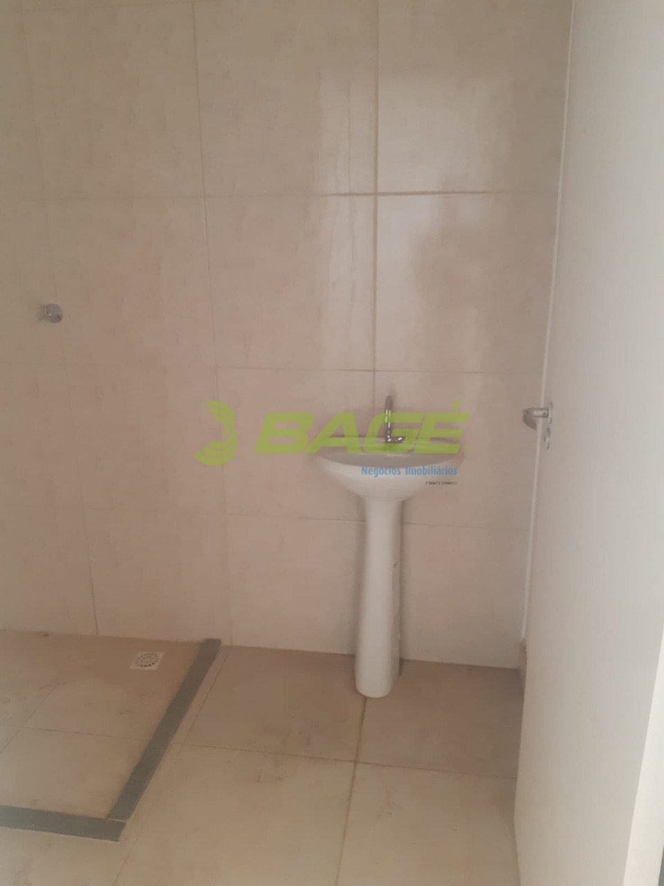 Imagem da propriedade AP1703 5